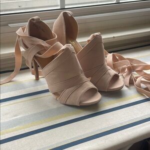 NWOT -Elegant Blush Pink Heeled Sandals